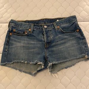 Levi’s 501 Cut Off Jean Shorts